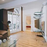 Theresa Aparthotel 3*
