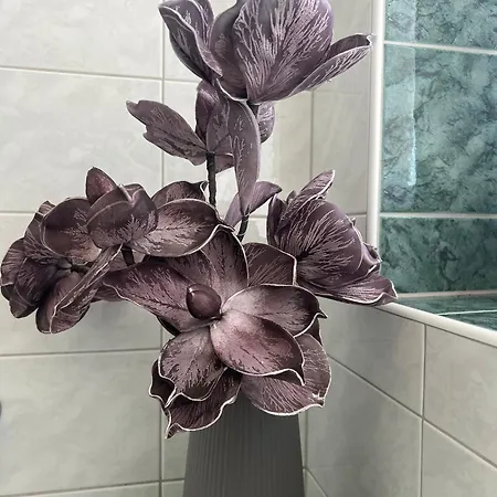 Holiday + Theresa Kaprun