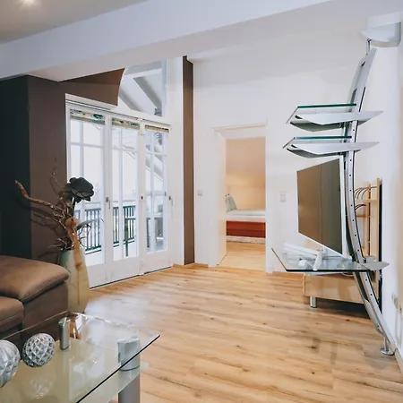 Theresa アパートホテル 3*