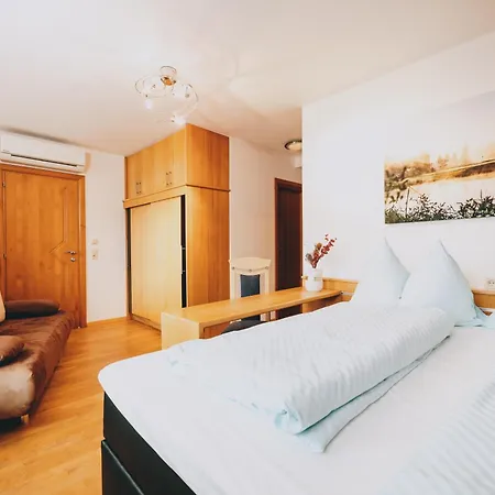 アパートホテル Theresa