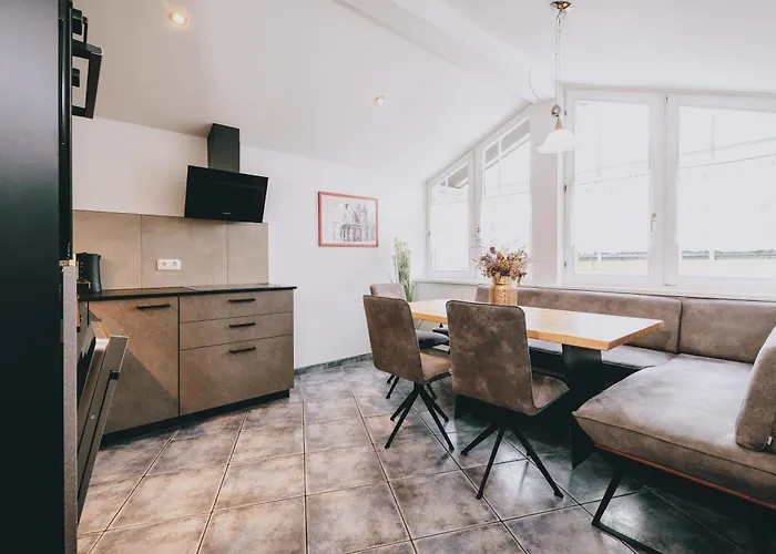 Theresa Aparthotel 3*